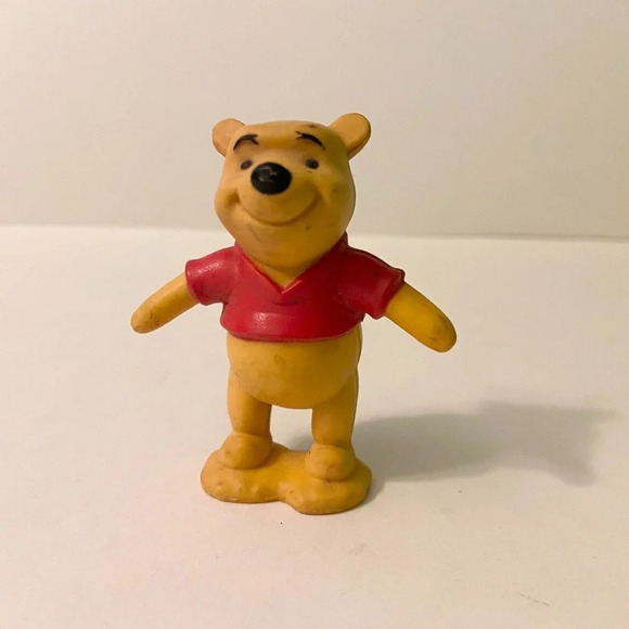 Vintage Lot of 4  Disney Winnie The Pooh Sqeak Toy Mirrorer Rattle and Figures - Picture 8 of 13